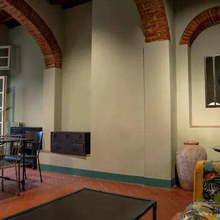 Raffinato Trilocale San Frediano Apartment