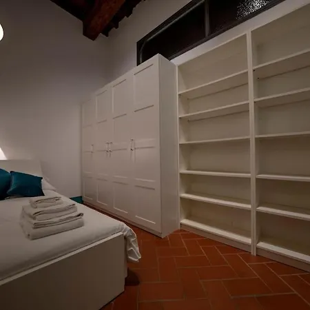 Raffinato Trilocale San Frediano